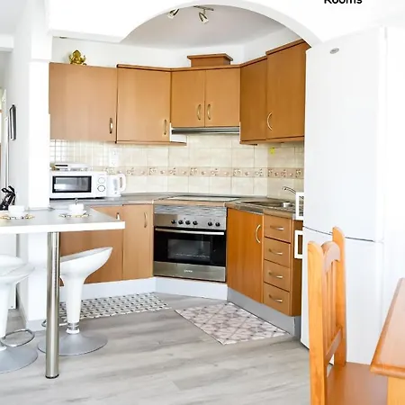 Casa Esmeralda Apartment *